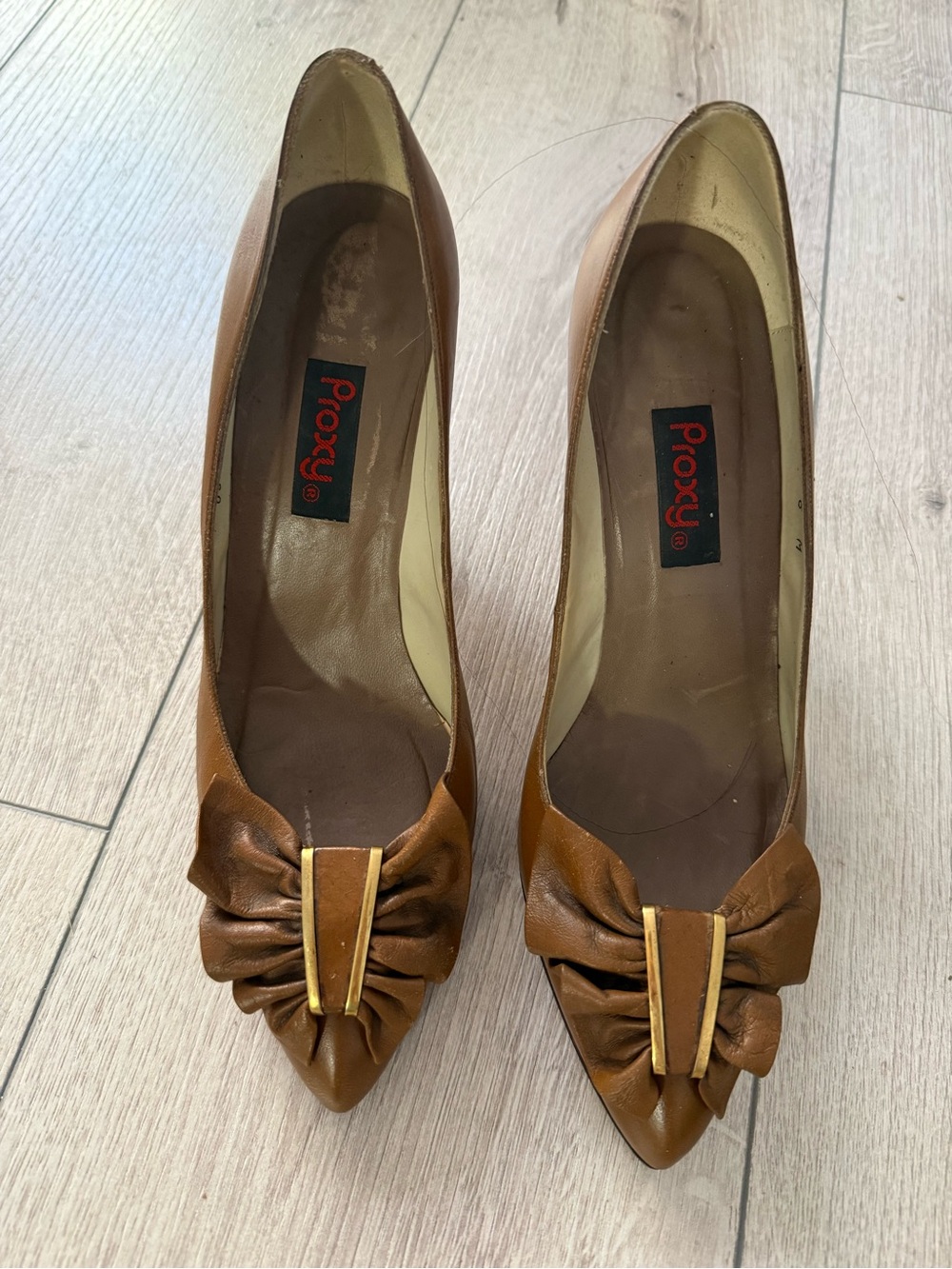 Vintage Proxy Brown Bow Accent Dress Shoes